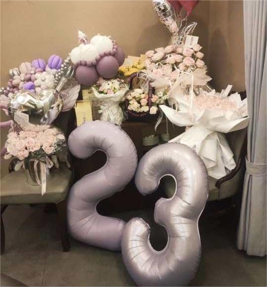 Lilac Number 1 Balloon 40 Inch - Image 4