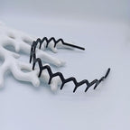 4Pcs Zigzag Headband Headband with Teeth Tooth for Women Girls Plastic Wavy Comb Zig Zag Black Plastic Tooth Hair Comb Hair Accessories