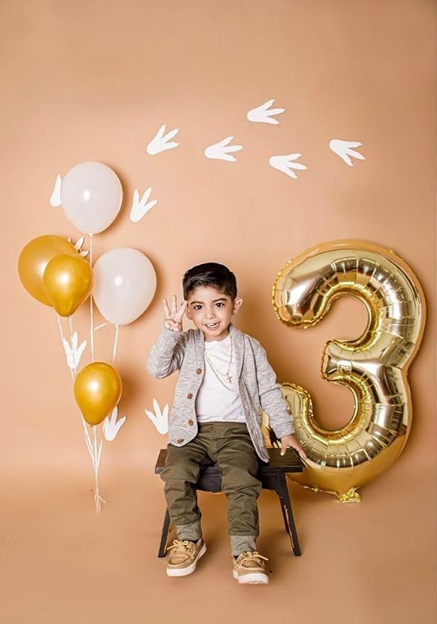 Numbers 16 Balloon 40Inch Gold Balloons - Image 3