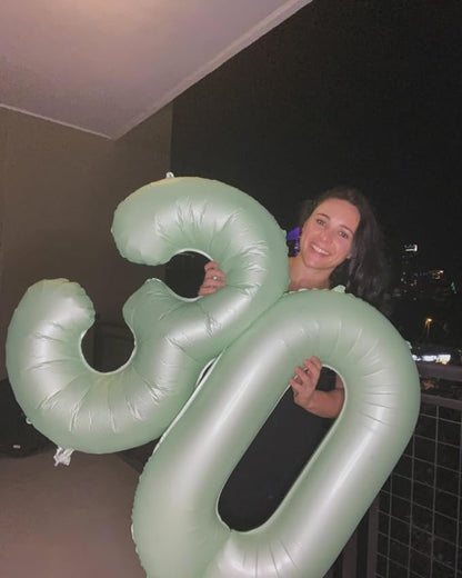 Oliver Green Number 0 Balloon 40 Inch - Image 3