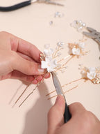 Handmade Pearl Bridal Wedding Hair Pins 6Pcs White Flower Gold Leaf Pearls Clips Bridal Hair Accessories for Women Brides Bridesmaid