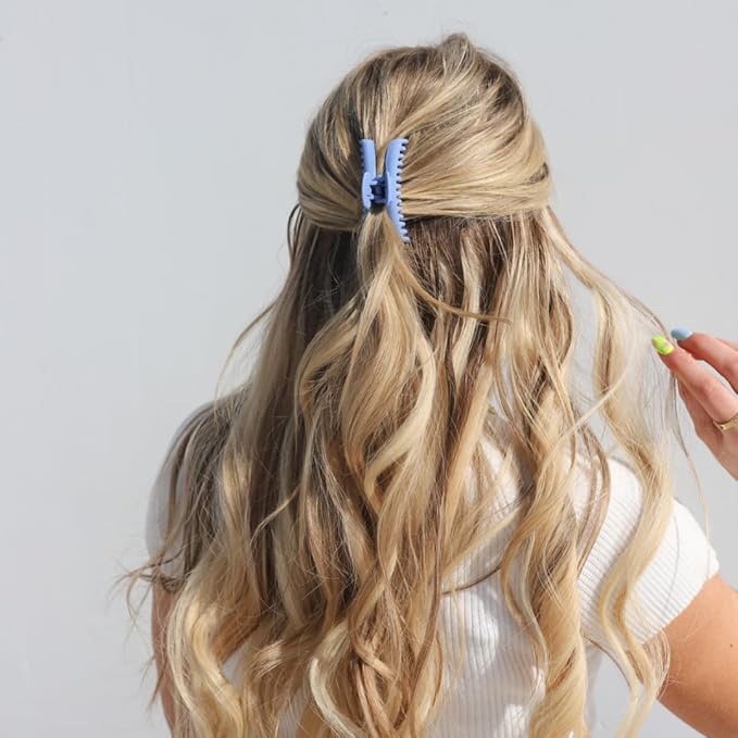 KAXI Hold Everything Mini Hair Claw, Perfect for Thick & Thin Hair, Straight, Wavy or Curly, Strong Clip With 32 teeth & Many Colors to Choose (Sky Blue)