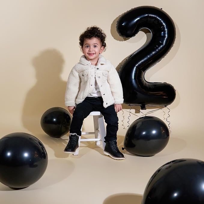 Black 17 Balloon - Image 7