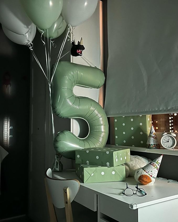 Oliver Green Number 2 Balloon 40 Inch - Image 8