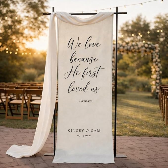 Personalized Wedding Welcome Banner Linen – Custom Names & Date, Elegant Fabric - Image 2