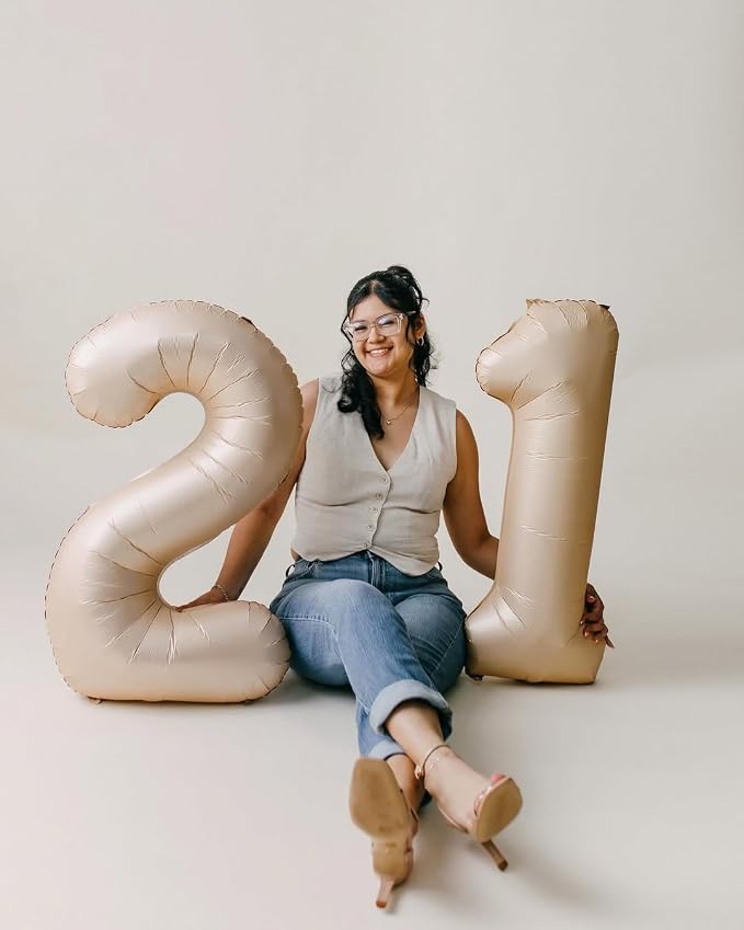 Light Brown Number 0 Balloon 40 Inch - Image 3