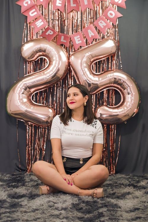 Rose Gold 5 Balloon - Image 8