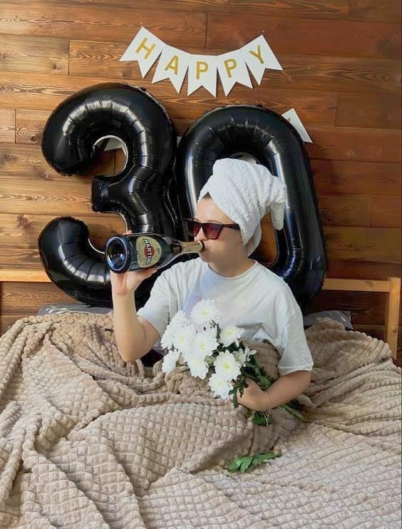Black 50 Balloon - Image 9