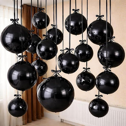 Black Round Foil Balloons by Togvu