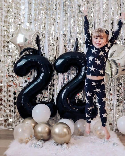Black 10 Balloon - Image 3
