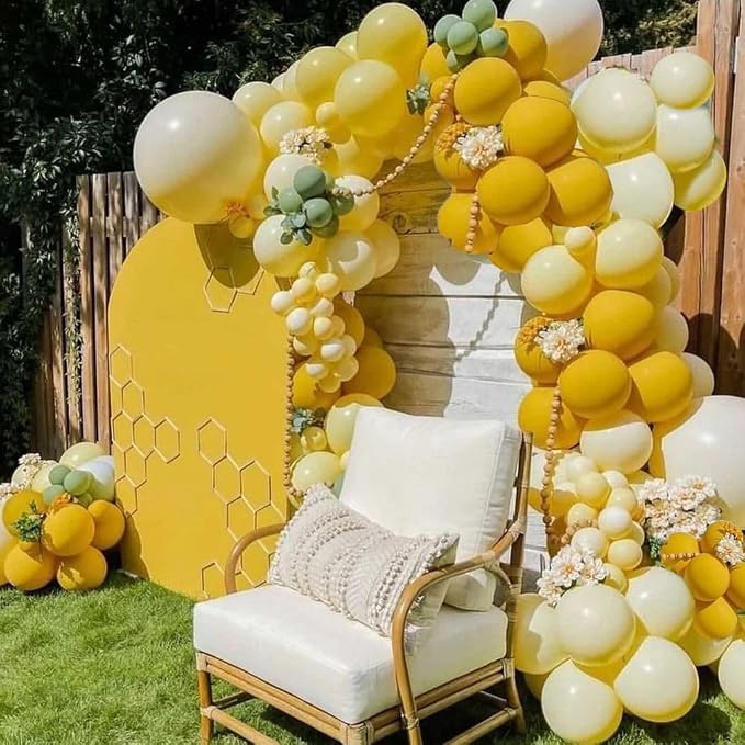 Yellow Gold Confetti Party Balloons - Image 5