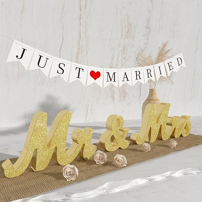 VIOPVERY Wooden Mr & Mrs Wedding Sign by VIOPVERY