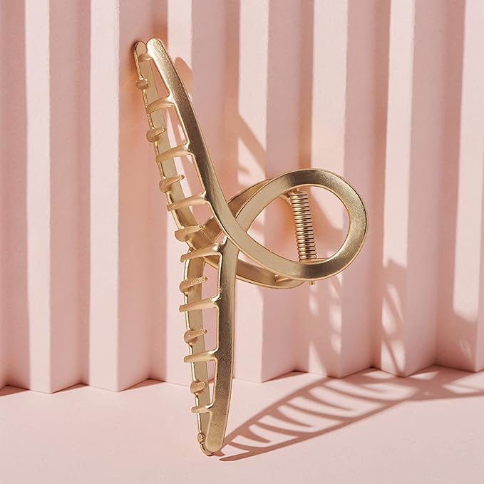 The Hair Edit French Twist Claw Clip – Chic Hair Clip for Women, Elegant Gold Metal Hair Clip, Ideal Gift For Women, Chic Up Dos and Half Up Styles, Elegant Hair Accessory for Styling & Everyday Wear