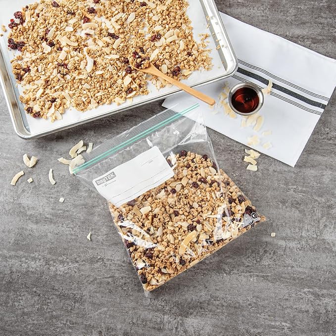 Restaurantware-Bag Tek 1 Gallon Storage Zip Bags, 1000 Disposable Zipper Pouch - Image 3