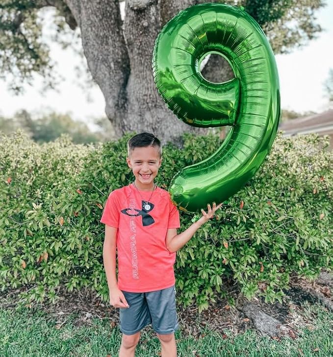 Green 19 Balloon - Image 2