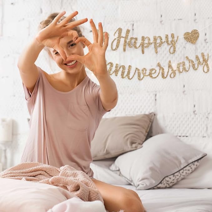 Pre-Strung Happy Anniversary Banner - Image 9