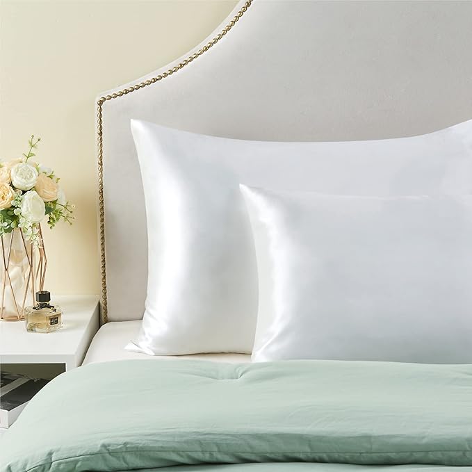 BEDELITE Satin Pillowcase with Zipper 4 Pack, White Pillow Cases Queen Size, Super Soft and Cooling Similar to Silk Pillow Cases, Gift for Women Men(20x30 Inches)