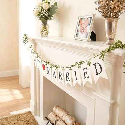 Vintage Just Married Banner - Image 9