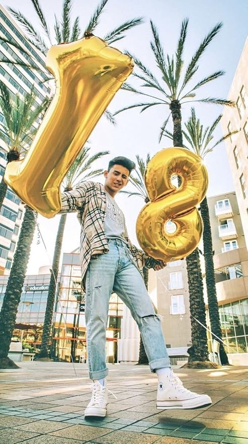 Numbers 17 Balloon 40Inch Gold Balloons - Image 2