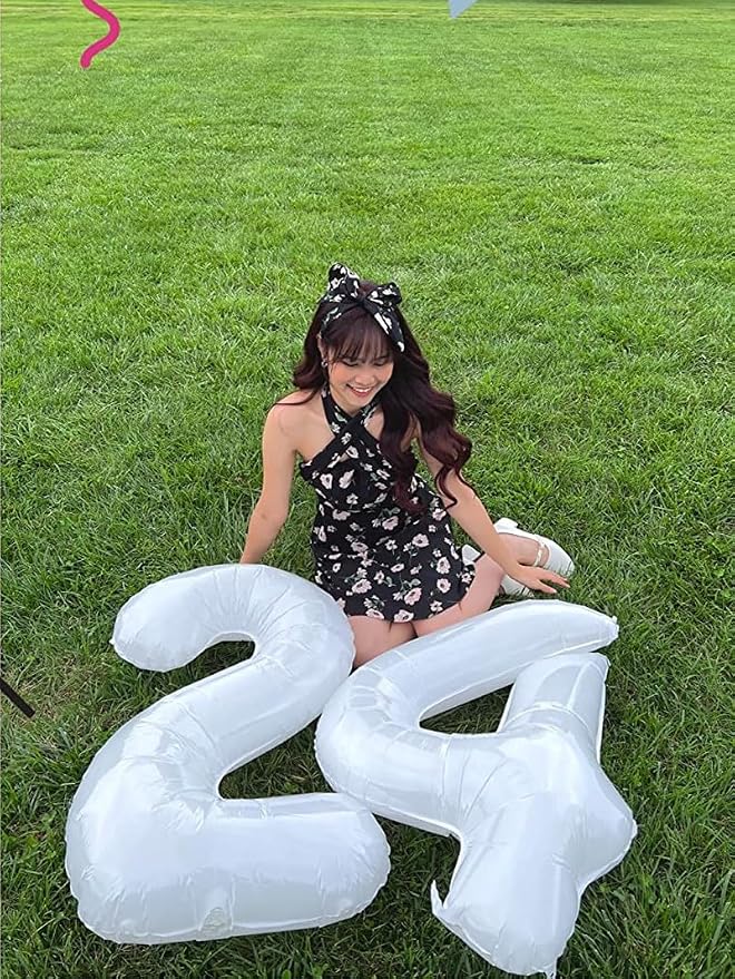 Number 4 Balloons 40 Inch 4 Balloon - Image 3