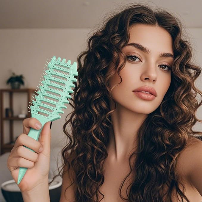 Curl Defining Brush, 4-in-1 Curly Hair Brush – Flexible Styling Brushes for Women and Men, Curls Detangling Hairbrush Featuring a Crescent Shape and Ultra-Smooth Bristles for Wet & Dry Hair - Green