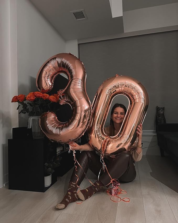 Rose Gold 0 Balloon - Image 3