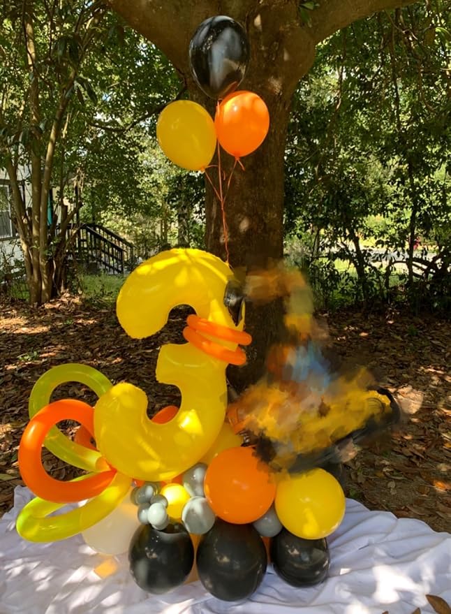 4 Balloon 40 inch Yellow Number Balloons - Image 4