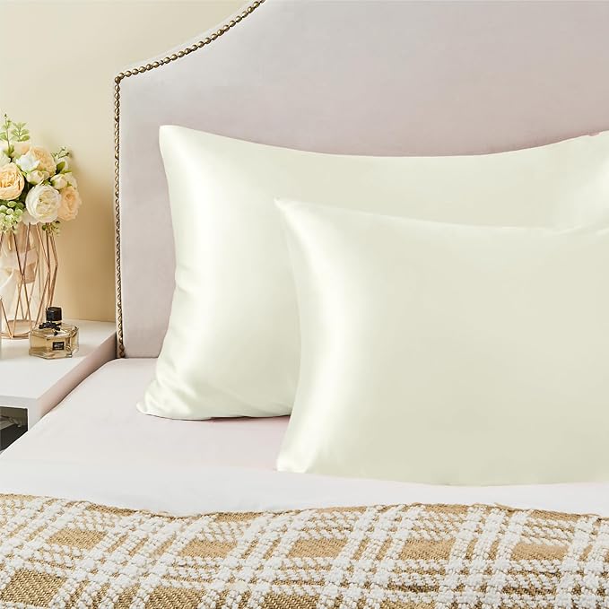 BEDELITE Satin Pillowcase with Zipper 2 Pack, Ivory Pillow Cases Standard Size, Super Soft and Cooling Similar to Silk Pillow Cases, Gift for Women Men(20x26 Inches)