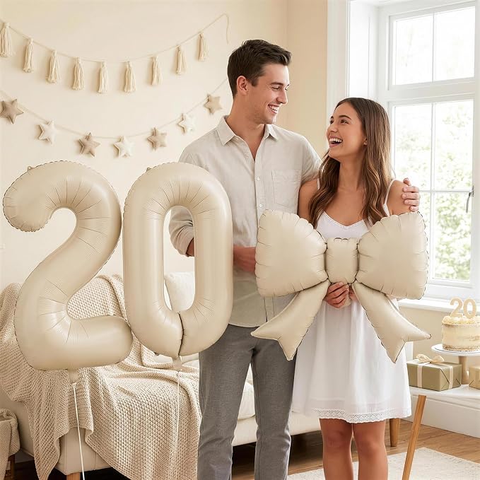 40'' Cream Foil Balloon Number 8 - Image 6