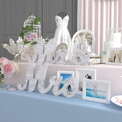 VIOPVERY Wooden Mr & Mrs Wedding Sign - Image 3