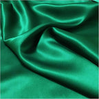 Green Silk Pillow Cases Made in USA, Oeko-TEX Certified 22 Momme Mulberry Silk Pillowcase for Hair and Skin Standard Size with Zipper, Anti Wrinkle,1 Pcs 20"x26" (Standard, Emerald)