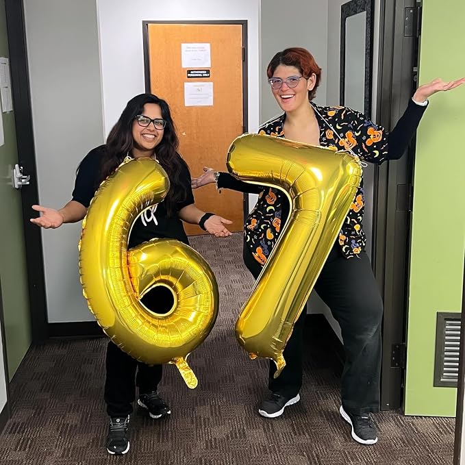 40 Inch Gold Number 7 Balloon Birthday Party Decorations - Image 7