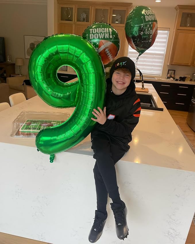 Green 19 Balloon - Image 3