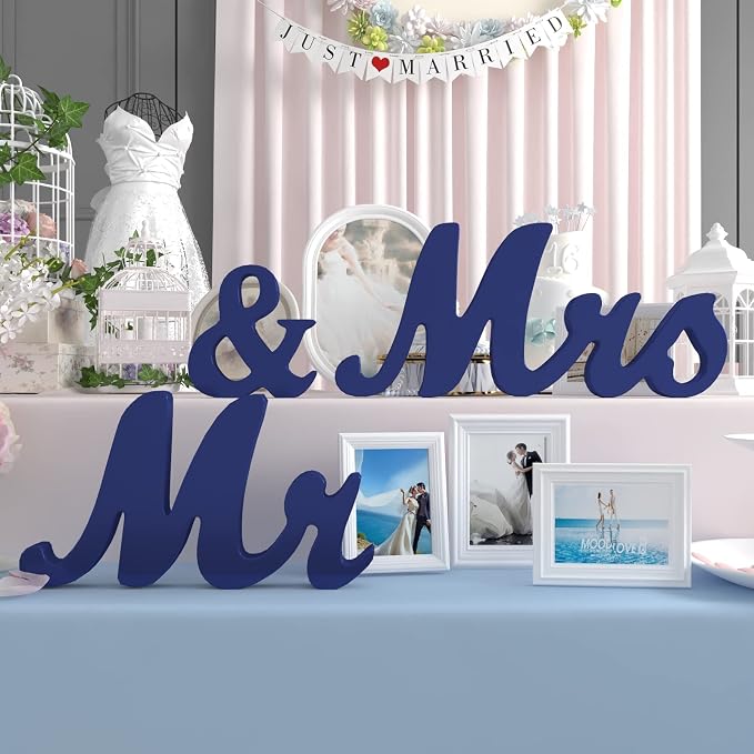 VIOPVERY Wooden Mr & Mrs Wedding Sign - Image 3