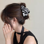 Black&White Leaf Hair Claw Clip 3.5 Inch Strong Grip Hair Clip French Design Women Girls Hair Styling Accessories for Thick Thin Hair