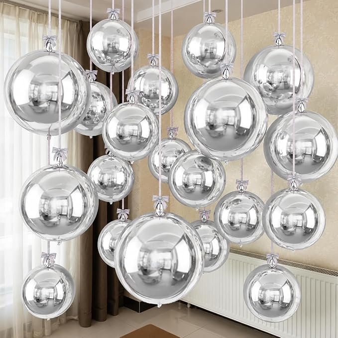 Silver Round Foil Balloons by Togvu