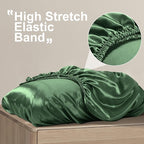 SiinvdaBZX Woodland Green Satin Pillowcase Standard/Queen Size Set of 2, Silky Travel Elastic Band Satin Pillow Case for Hair and Skin, Soft Portable & Fit for Various Pillow