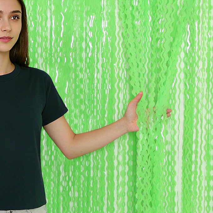 4 Pack Wavy Green Tinsel Backdrop Curtain - Image 3