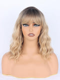 Blonde Wavy Wig with Bangs for Women Shoulder Length Synthetic Wigs Natural Wavy Blonde With Dark Brown Roots Wigs Heat Resistant for Daily Party Use