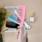 4PCS Wide Tooth Comb, Large Hair Detangling Comb Styling Comb, Professional Women Hair Care Handgrip Comb for Curly, Wet, Long Hair (Black)
