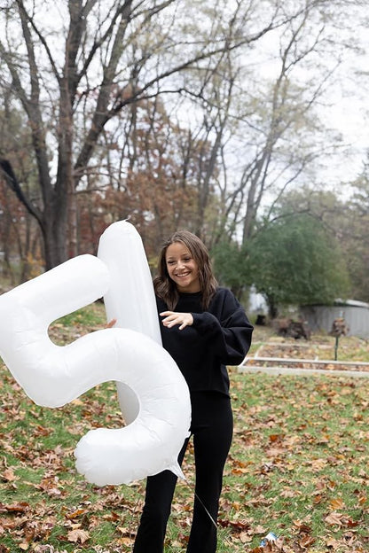 White 50 Balloon - Image 3