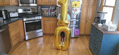 Gold 10 Balloon - Image 8