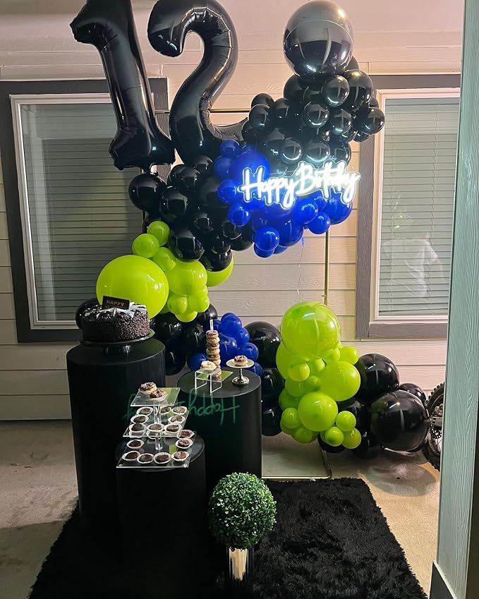 Black 1 Balloon - Image 4