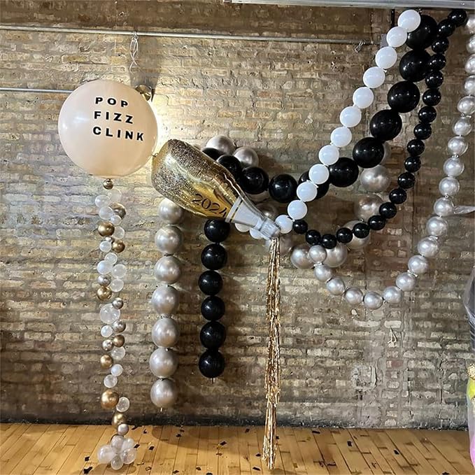 White and Silver Linking Balloons - Image 8