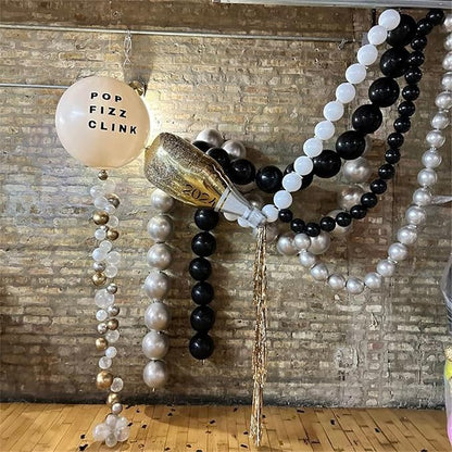 White and Silver Linking Balloons - Image 8