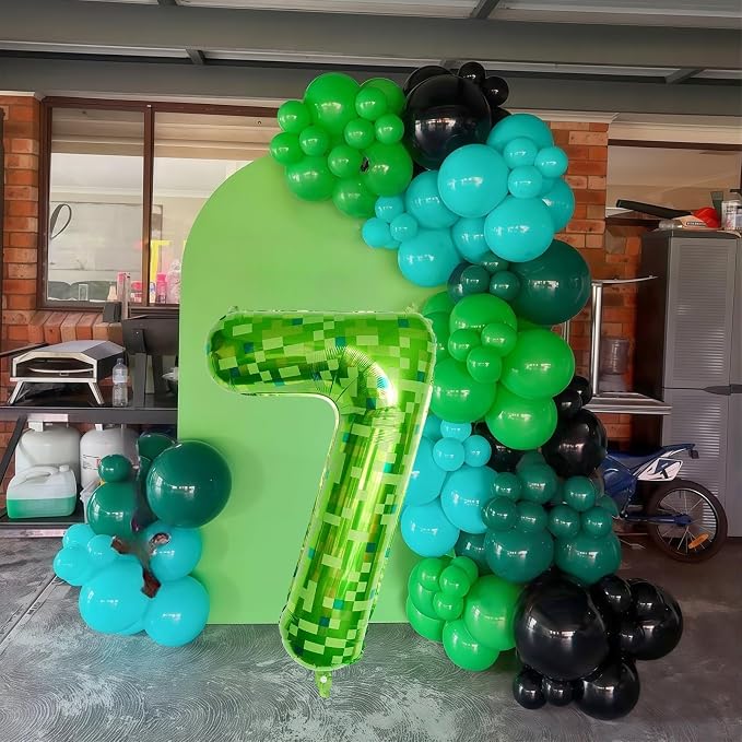 40 Inch Green Pixel Number 7 Balloon - Image 6