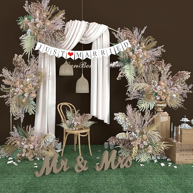 VIOPVERY Wooden Mr & Mrs Wedding Sign - Image 6