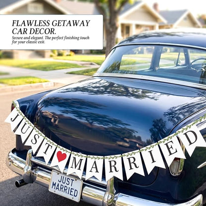 Vintage Just Married Banner - Image 5