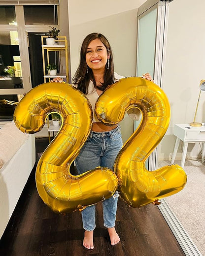 Gold 11 Balloon - Image 7