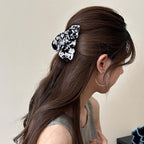 Black&White Leaf Hair Claw Clip 3.5 Inch Strong Grip Hair Clip French Design Women Girls Hair Styling Accessories for Thick Thin Hair